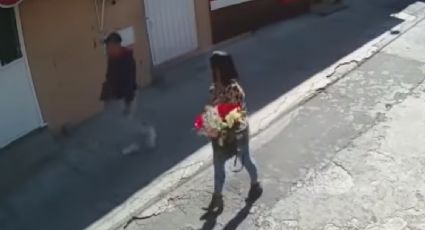 Mujer con ramo de flores como nueva forma para asaltar (VIDEO)