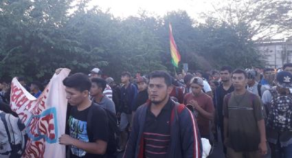 “¡Viva México!, “¡Vamos pa’arriba!”, así llegan migrantes a Chiapas