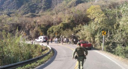 Accidente carretero deja 5 militares muertos y 21 heridos en Oaxaca