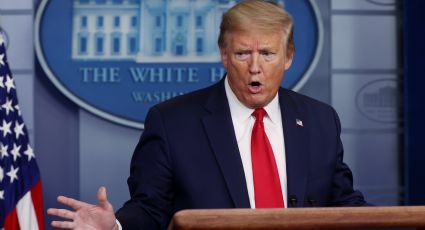 Trump firma orden para suspender por 60 días inmigración a EEUU