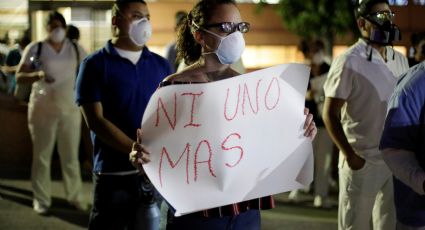 Busca Morena en congreso sanciones por discriminación a médicos