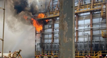Sismo causa incendio en refinería de Salina Cruz