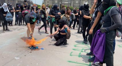 Concluye en calma protesta feminista en el Zócalo