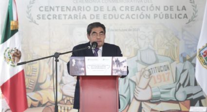 Gobiernos de la 4T, comprometidos con la educación: Miguel Barbosa