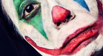 Hombre disfrazado de 'Joker' ataca a pasajeros del metro de Tokio