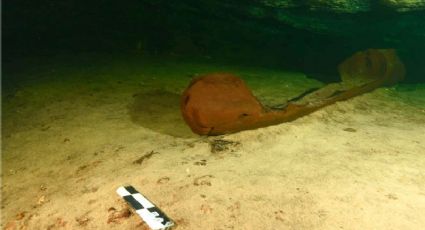 Descubren en cenote de Chichen Itzá una canoa maya con al menos mil años de existencia