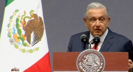 'Hoy cumplimos tres años de gobierno y estamos de pie': AMLO