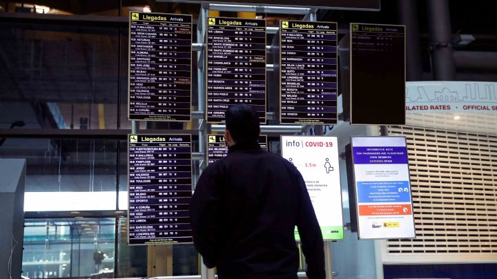 España mantiene restricciones de vuelo para RU, Sudáfrica y Brasil