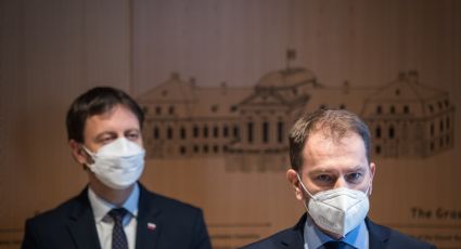 Dimite el primer ministro eslovaco por crisis por la compra de vacuna rusa