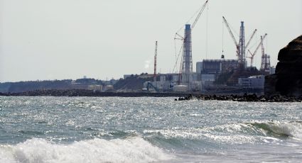 Japón formaliza decisión y verterá al mar agua contaminada de Fukushima