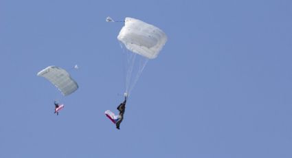 Muere reconocido paracaidista tras chocar con otro en pleno descenso