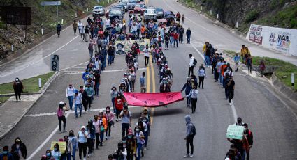 Marchan en Chiapas por estudiantes detenidos