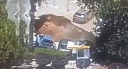 VIDEO: Enorme socavón en Jerusalén se traga varios autos