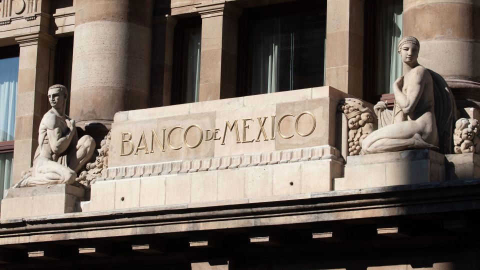 Banxico mantiene en 11.25% la tasa de interés.