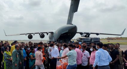 Refugiados de Afganistán: avión para evacuar afganos saldrá de Dubái esta madrugada