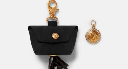 ¡A la vanguardia! Versace lanza cartera de bolsas para las heces de tus perros