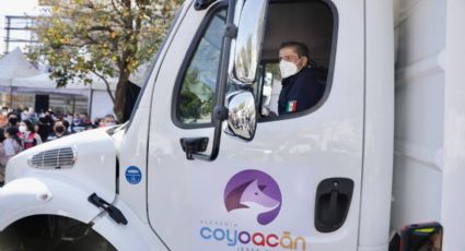 Luego de 10 años renuevan camiones de servicios en Coyoacán