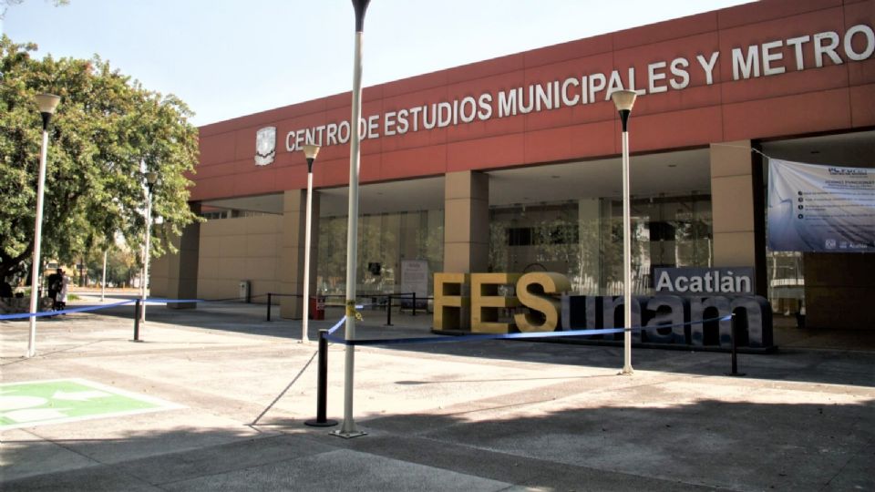 La FES Acatlán continúa en paro indefinido.