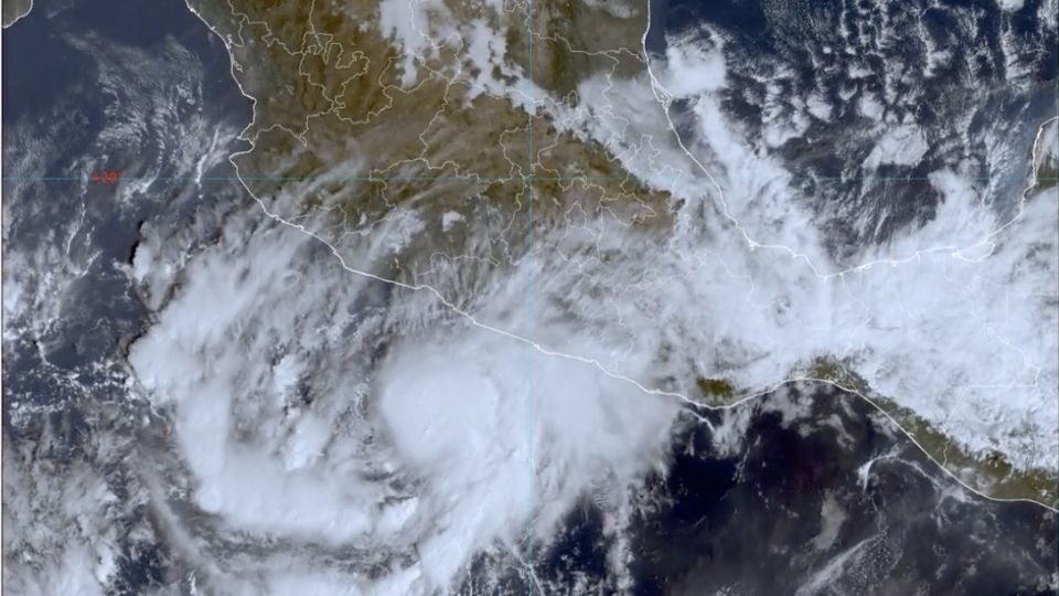 Se desarrolló la tormenta tropical Roslyn, frente a las costas de Guerrero.