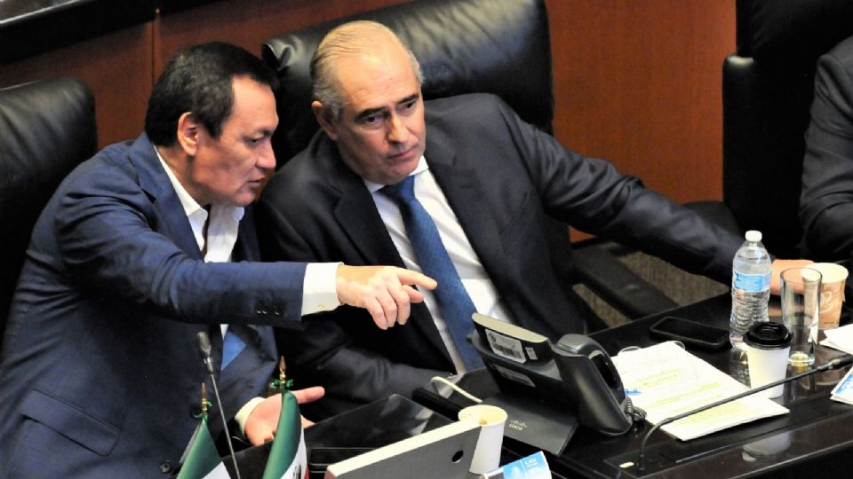 Senadores de oposición, Miguel Ángel Osorio Chong y Julen Rementería.