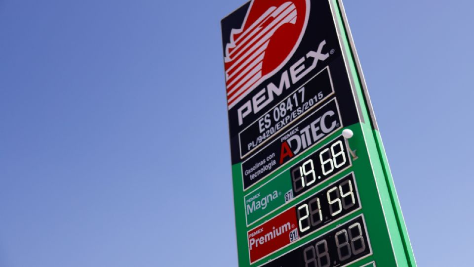 Imagen que muestra cuánto cuesta la gasolina.