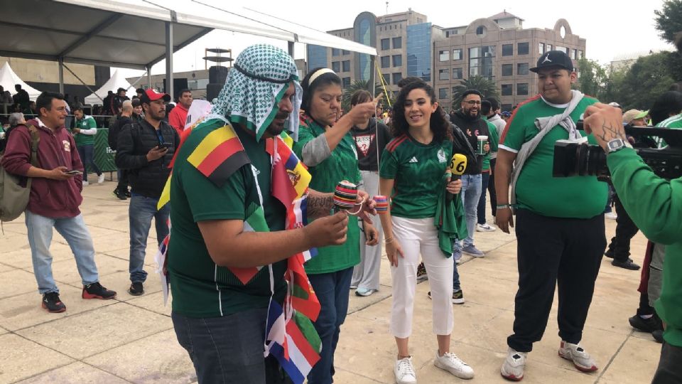 Mexicanos se dieron cita en el Monumento a la Revolución para presenciar el primer partido de México en Qatar.
