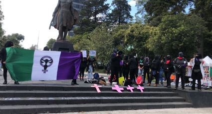 Feministas protestan en Toluca; exigen aborto legal y freno a feminicidios