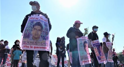 Ayotzinapa: Realizan una jornada más de protesta y exigen justicia por los 43 normalistas
