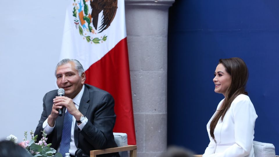 Adán Augusto López, secretario de Gobernación visitó Aguascalientes y charló con la gobernadora Tere Jiménez.