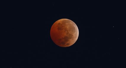 Eclipse lunar 2022: Riesgo en el embarazo y otros mitos alrededor de este fenómeno