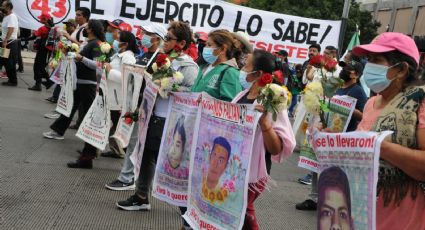 Caso Ayotzinapa: Acusan padres ‘gran capacidad de invención’ del Gobierno