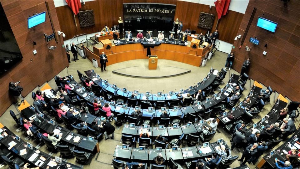 Sesión en el pleno del Senado de la República.