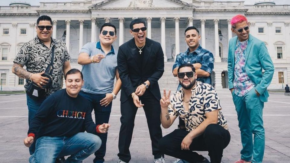 Grupo Firme regresa a México.