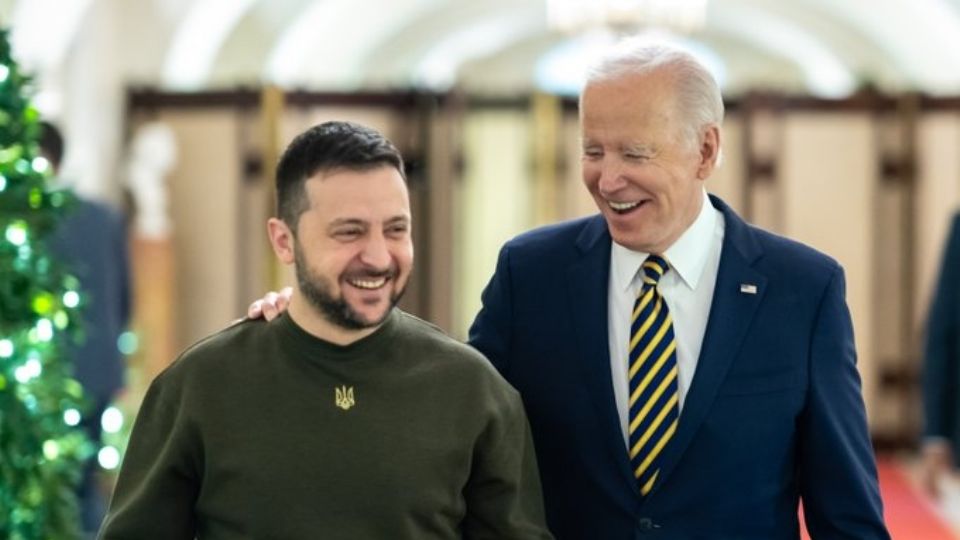 Volodímir Zelensky, presidente de Ucrania y Joe Biden, presidente de EU.