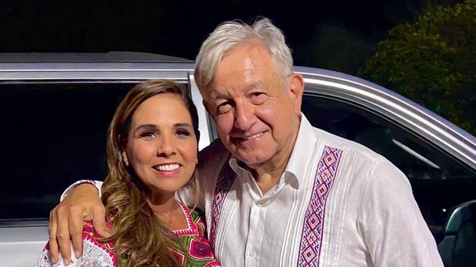 Presidente Andrés Manuel López Obrador y la gobernadora de Quintana Roo, Mara Lezama.