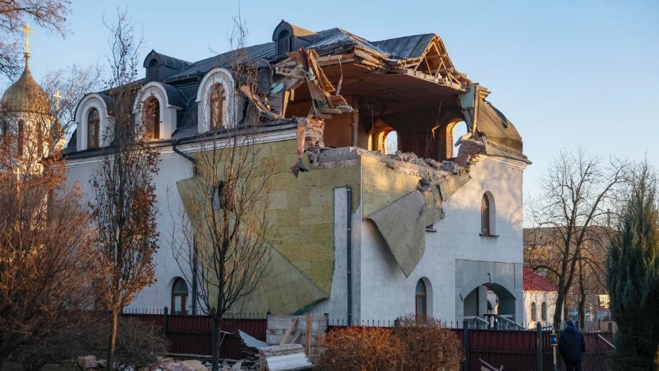 Edificio dañado en Donetsk, Ucrania.