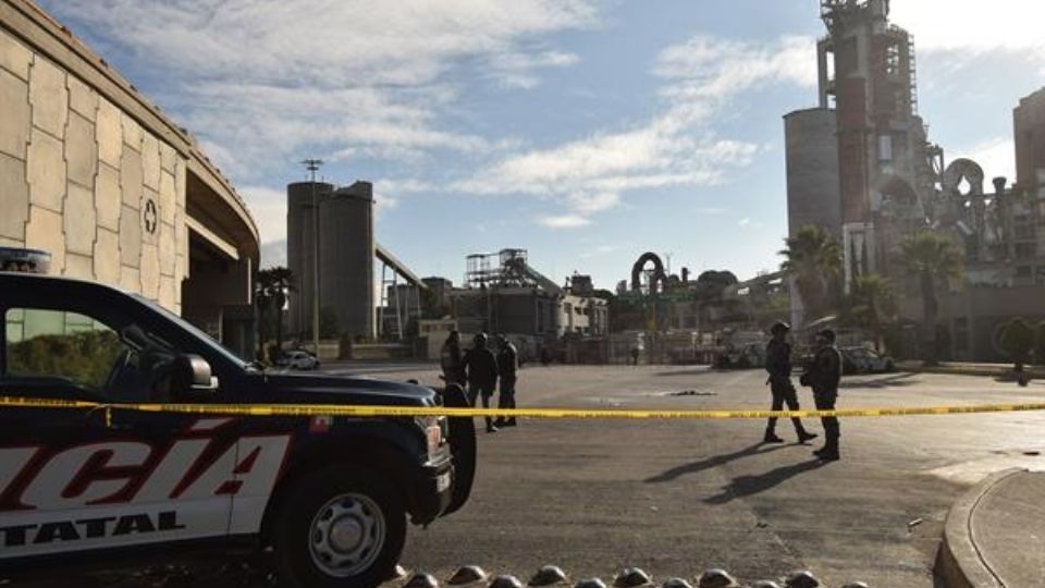 Esta madrugada se dio un enfrentamiento por el control de la planta de Cruz Azul en Tula, Hidalgo, con saldo de 8 muertos.