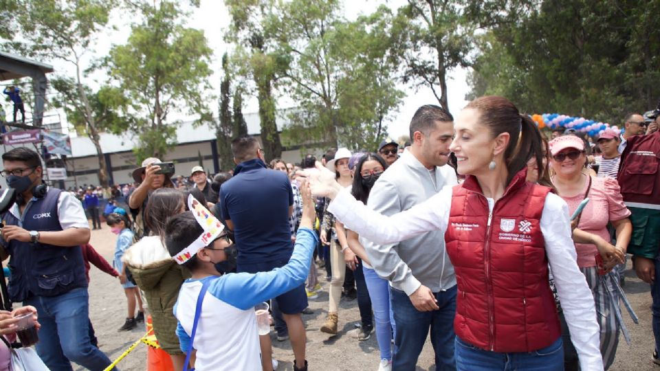 Claudia Sheinbaum y Omar García Harfuch festejan el Día del Niño