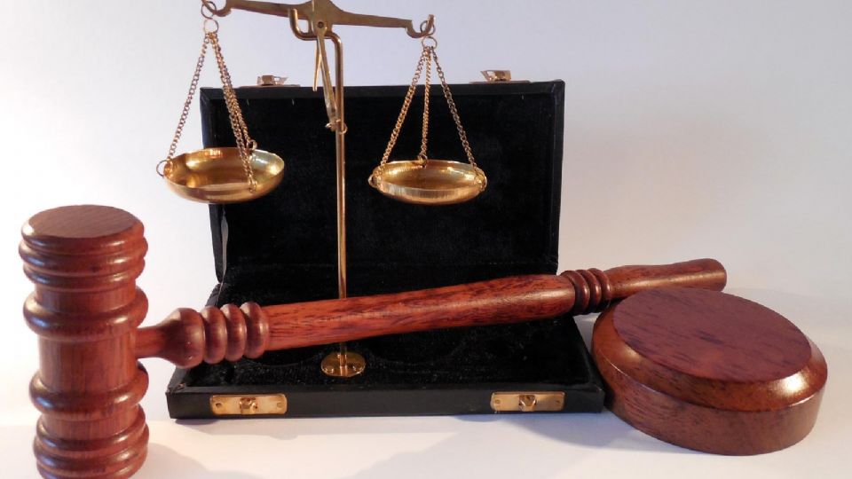 Escuela Libre de Derecho impugna Ley en materia de Humanidades y juez concede suspensión.