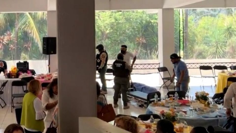 En Acayucan, Veracruz, asesinaron al presidente del DIF en pleno evento con mujeres.