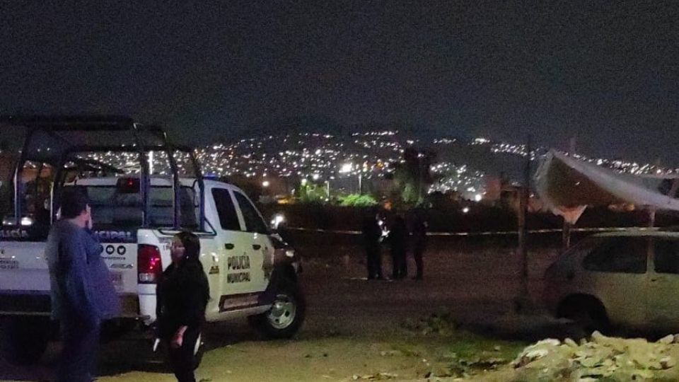 Sujetos armados a bordo de una motocicleta abrieron fuego contra las víctimas.