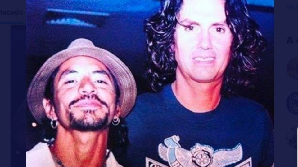 Rubén Albarrán y Saúl Hernández, integrantes de las bandas de rock más representativas del género urbano en México.