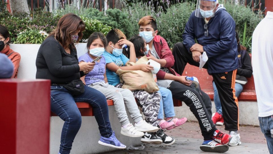 México sumó más de dos mil contagios covid.