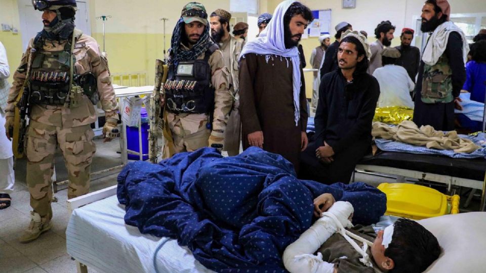 Sismo en Afganistán deja más de 1500 heridos
