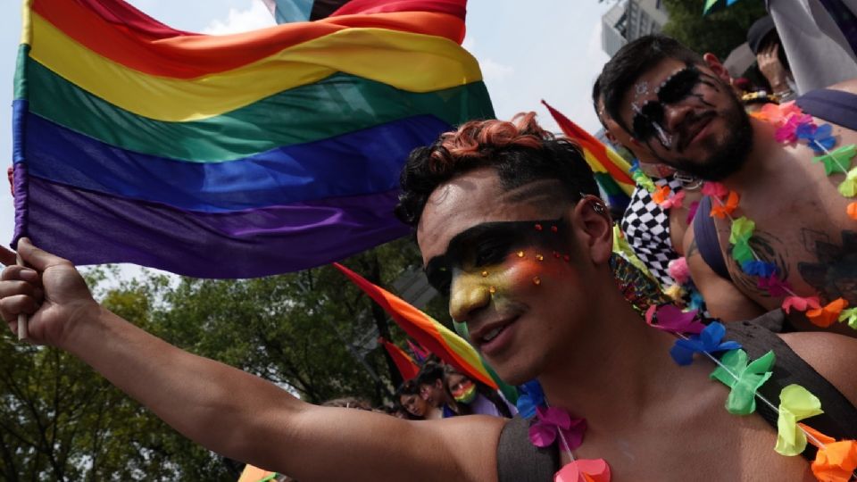 Miles de personas participan en la edición 44 de la marcha por el orgullo LGBTTTIQPA+ tras dos años de pandemia por Covid-19.