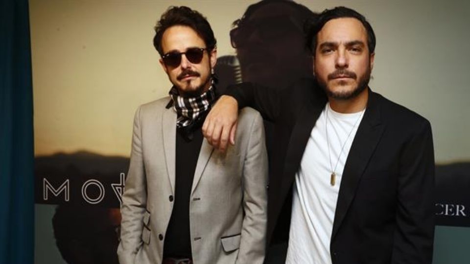 Los integrantes de la banda Motel, Rodrigo Dávila y Billy Méndez, alistan su regreso.