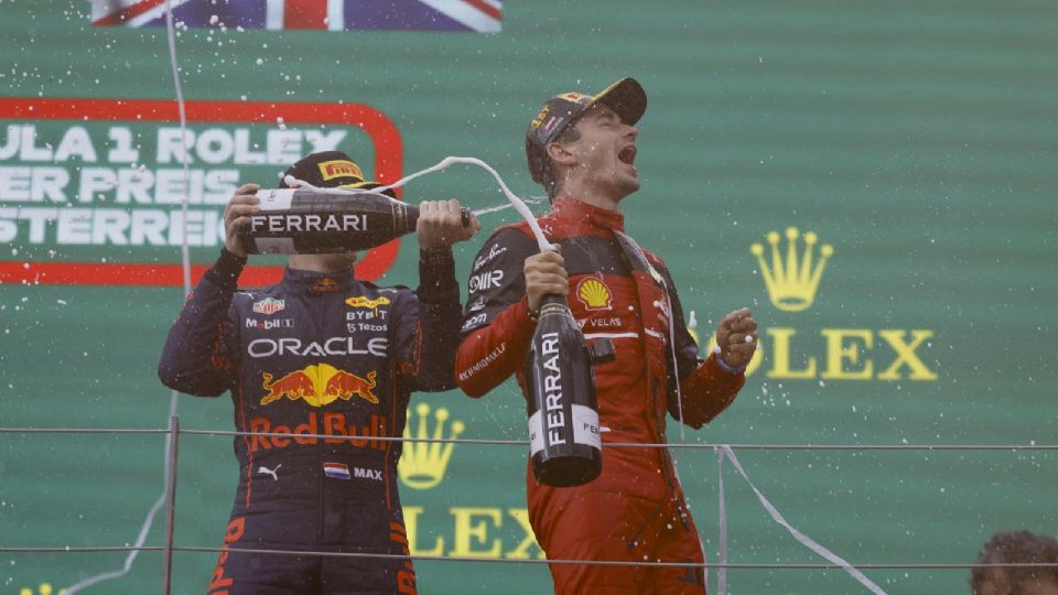 Lewis Hamilton y el campeón Charles Leclerc fueron multados