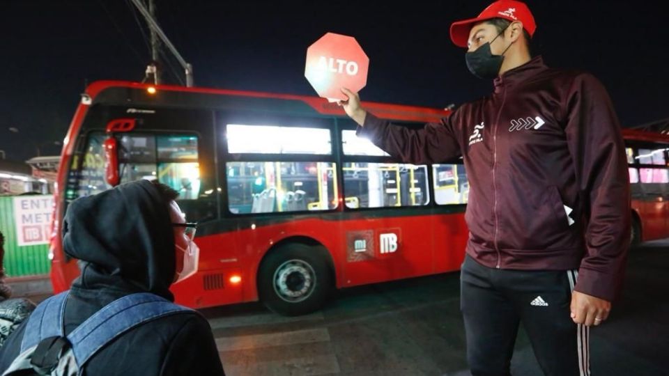 Mayor fluidez a autobuses en apoyo a usuarios de Línea 1 del Metro
