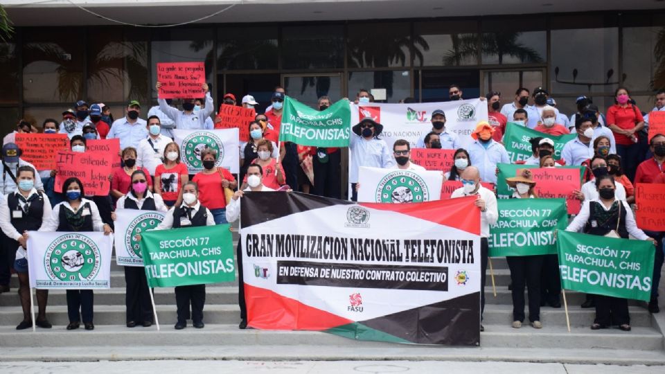 Telefonistas anuncian que estallará la huelga en Telmex.