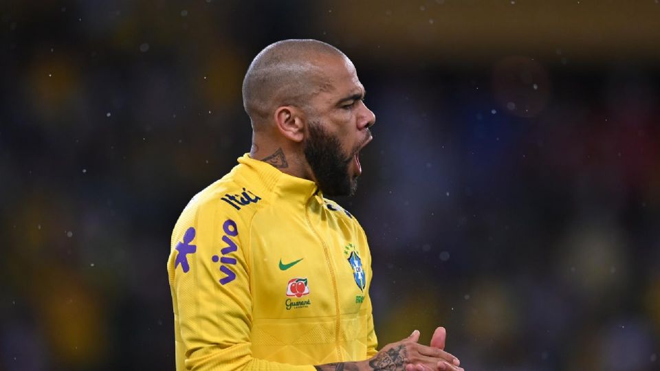 Dani Alves con la Selección de Brasil.